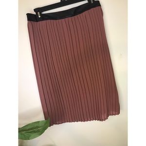 Mossimo Chiffon pleated skirt